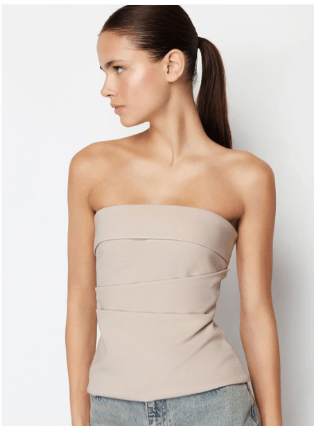 Trendyol – Solid Strapless Tube Top