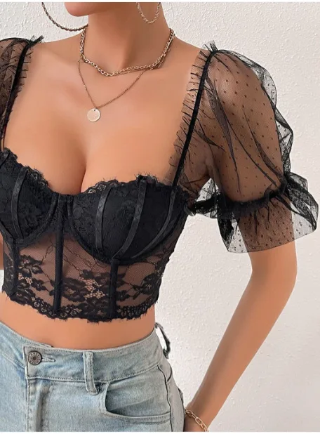  STYLECAST Floral Embellished Lace Crop Top